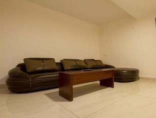 Hotel Crystal Towers 3*